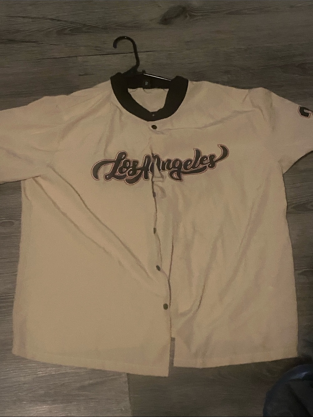 H&M Beige Baseball Shirt with Black Trim - Los Angeles Script